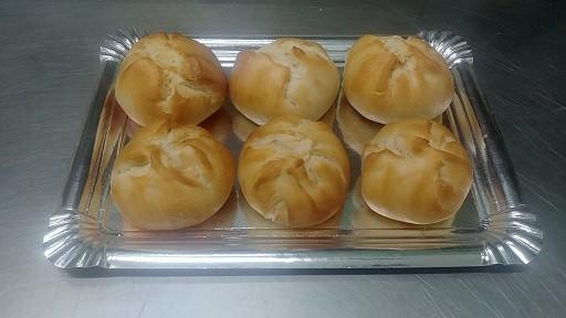 Bollos preñaos de chorizo mini